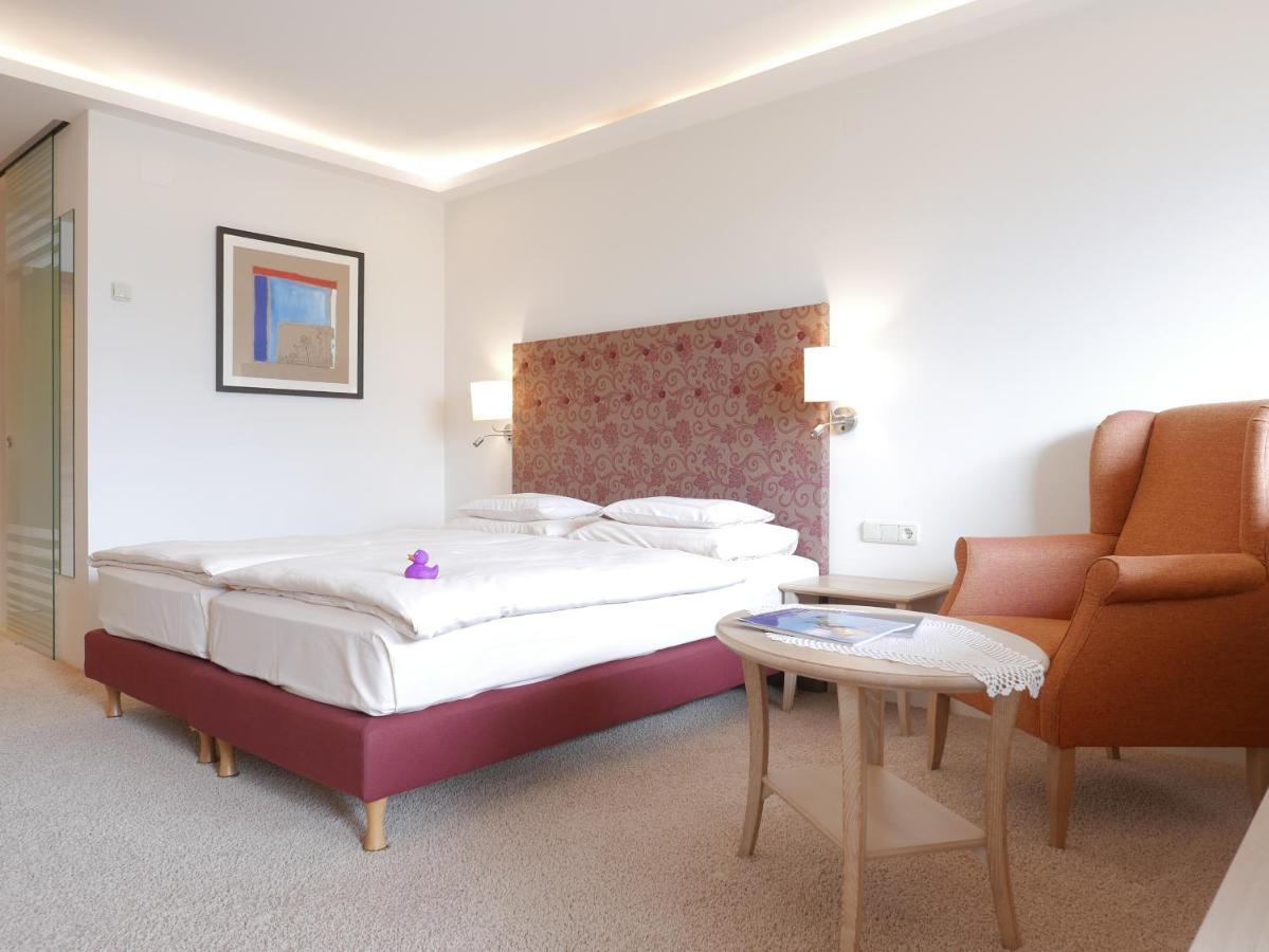 צל-אם-זי Alpin- Das Sporthotel, Summercard Included May - September מראה חיצוני תמונה