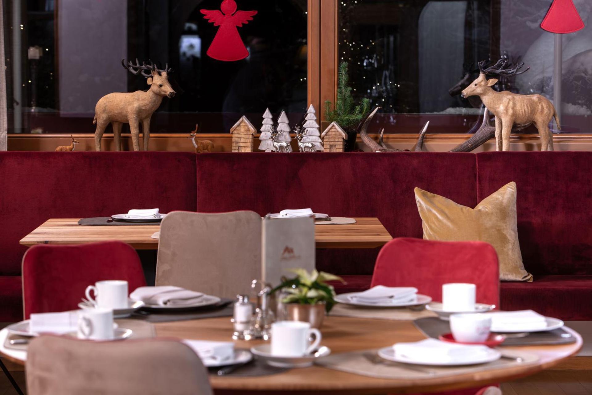 צל-אם-זי Alpin- Das Sporthotel, Summercard Included May - September מראה חיצוני תמונה