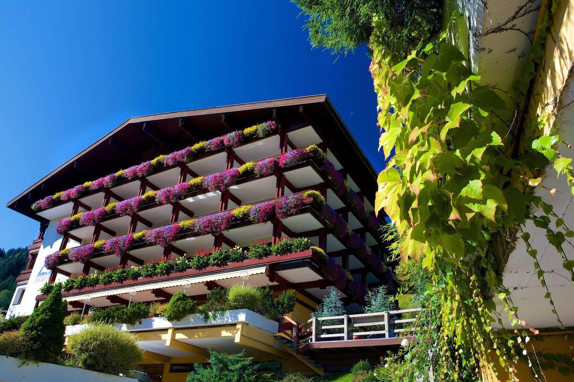 צל-אם-זי Alpin- Das Sporthotel, Summercard Included May - September מראה חיצוני תמונה