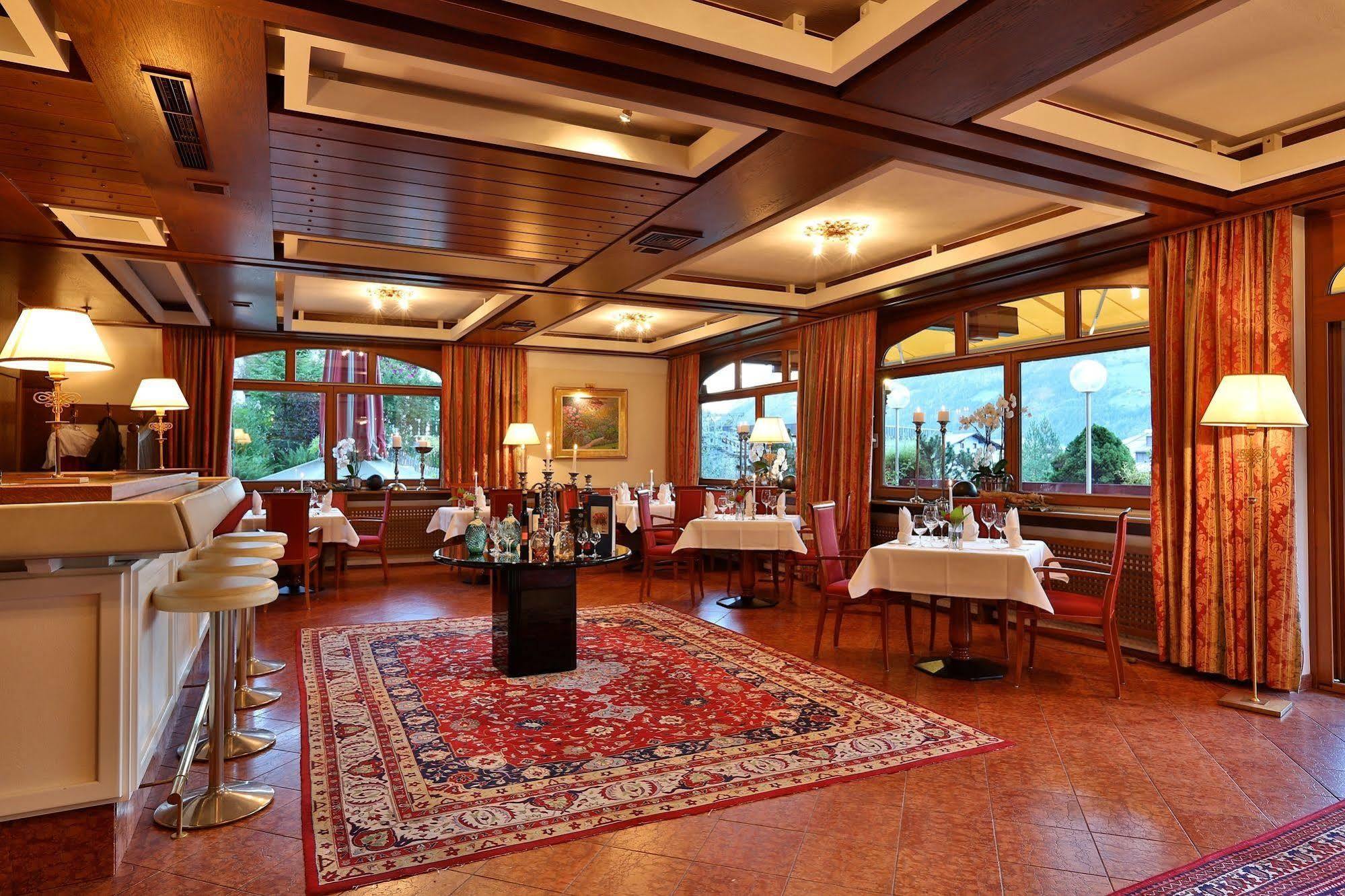 צל-אם-זי Alpin- Das Sporthotel, Summercard Included May - September מראה חיצוני תמונה